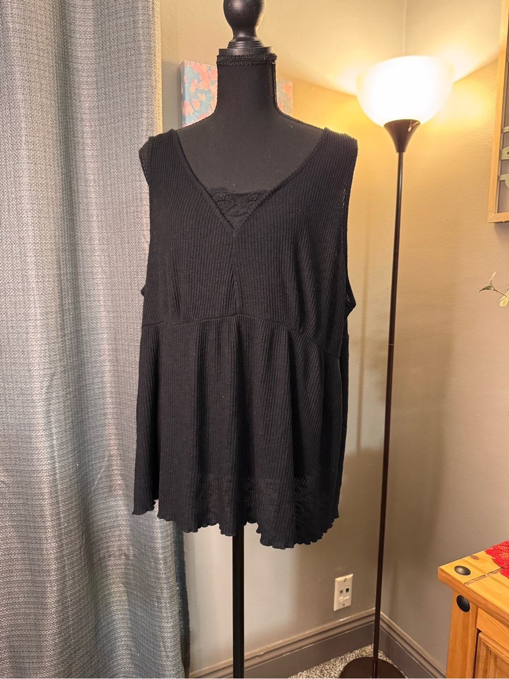 Maurices Black Ribbed V-Neck Sleeveless Tank Top